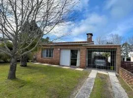 Casa en balneario Costa Azul a 2 cuadras de la playa