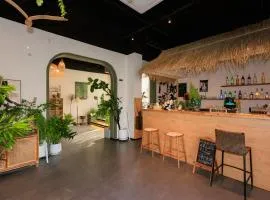 登巴客栈-迪士尼康桥店