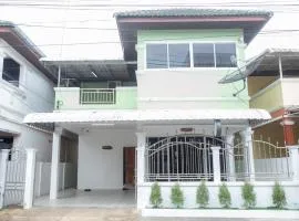 Zaina Home