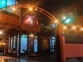 Villa Laurdes，位于Tangkubanperahu的酒店