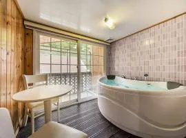 Gapyeong Green Star Pension Remodeling, Spa