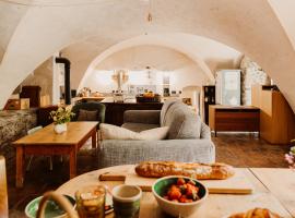 Chambre ou Gîte dans une maison de montagne - De Suzon à Zélie，位于Entraigues的酒店