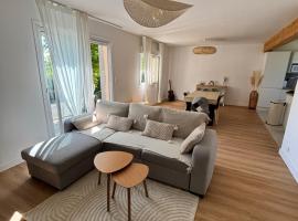 Chez les Filles，位于Bourdeilles的酒店