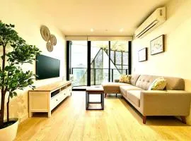 Luxury Living - Beautiful 1BR Apt in Rundle Mall