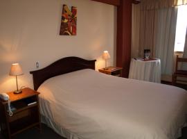 奎尔他尼酒店，位于普诺的酒店