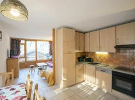 2 PIECES 5 PERSONNES - FR-1-676-84