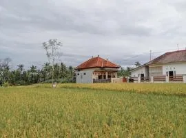 Maha House Mid of Ricefields