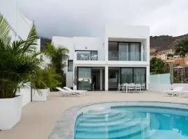 KARAT Villa Esmeralda