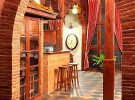 Villa Adlerhorst，位于拜县的带泳池的酒店