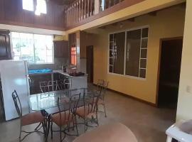 Departamento en centro Sucua，位于Sucúa的酒店