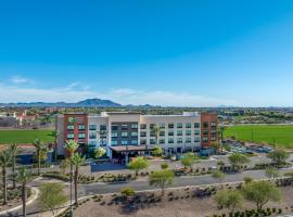 Holiday Inn Express & Suites - Gilbert - Mesa Gateway Airport，位于吉尔伯特的酒店