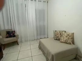 Apartamento inteiro 02 quartos, no térreo - hospeda confortavelmente até 6 pessoas - Ipatinga -MG