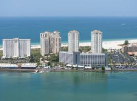 Clearwater Beach Marriott Resort on Sand Key，位于克利尔沃特的酒店