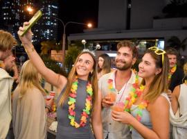 Tequila Sunrise Podstel，位于黄金海岸的酒店