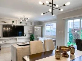3 Bedrooms, Private Pool, Parking, Security
