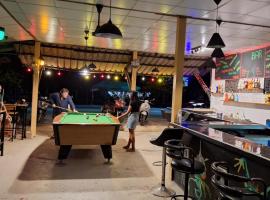 99Hostel&Bar Koh Chang，位于象岛的青旅