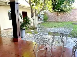 Hostal Victor