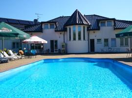 Brydar with Sauna, Swimming Pool and Jacuzzi，位于梅尔诺的酒店