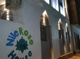Nile Rose Hause