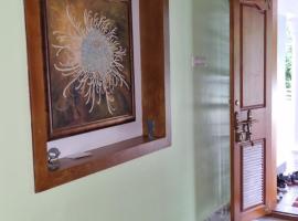 Oak springs Riverside home 3 bed room，位于Kozhancheri的酒店