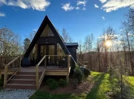 The Coop NEW A-frame Hot Tub, Fire Pit, Loft