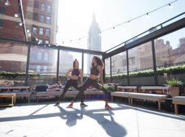 Moxy NYC Times Square，位于纽约的酒店