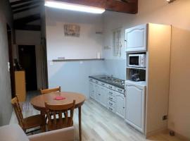 Appartement 4 personnes en propriété privée，位于Sillans的酒店