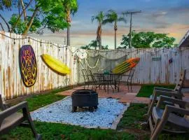 Vintage Vibes - Grill, Chill & Beach Thrills