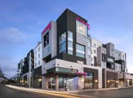 Moxy Nashville Vanderbilt Area