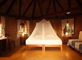 LA LOMA LINDA, Bungalows, Yoga and Feldenkrais, STARLINK INTERNET，位于兹波利特的酒店