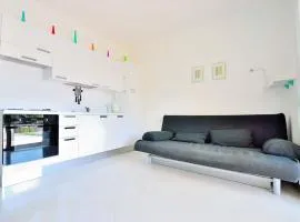 Pizzo Beach Club one bed Apartments 76G