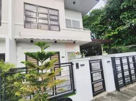 movie screen& 4rooms private house near J Park Resort