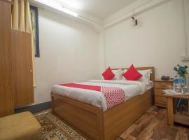 Hotel O Ghakhel，位于拉瓦格拉的酒店