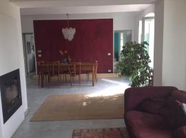 Farmhouse in Monferrato，位于Albugnano 的酒店