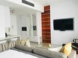 ITowers Luxury Apartment 2