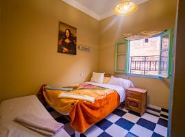 hotel dar aicha，位于廷吉尔的酒店
