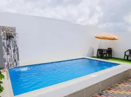 Aquamarina Casa con piscina