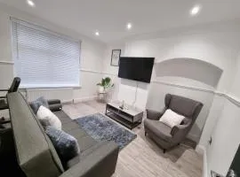 Modern 2-bedroom house in London - Dagenham