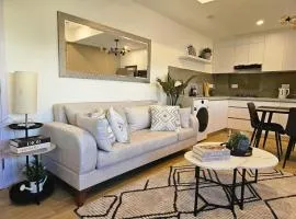 Nalahost 2BR oceanview Apartment