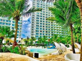 The Cozy-Corner Staycation at the Azure Urban Resort Residences，位于马尼拉的酒店