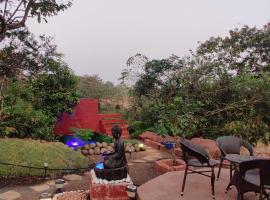 Dharaa - A Serene Retreat，位于Jalgaon的酒店