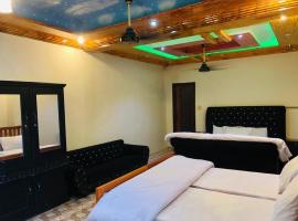 River Breeze Hotel，位于Mingora的酒店