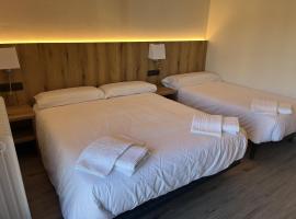 Hostal Restaurant Can Barala，位于圣巴勃罗-德塞古列斯的酒店
