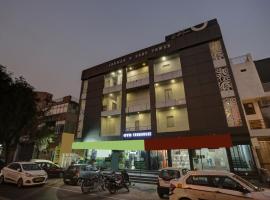 Townhouse Nangal Raya Pankha Road，位于新德里的酒店