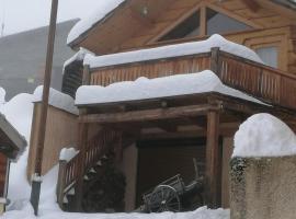 Le Chalet d’Andrea，位于瓦尔的酒店