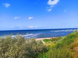 HausLIEBLINGSPLATZ - am Meer - Luxus Villa mit 4 Schlafzimmern, 3 Badezimmern Sauna, Kamin, Weber-Grill und Wallbox，位于德兰斯克的乡村别墅