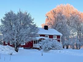 Cosy house in a rural location，位于Rosvik的酒店