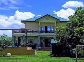 Elenem Resort，位于Magalang的酒店