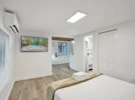 Tropical Oasis Studio w Pool