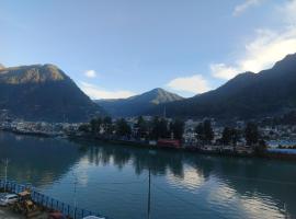 Hotel Lake View Paradise，位于乌德尔格希的酒店